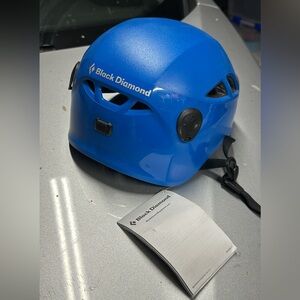 NWT: Black Diamond Women’s Climbing Helmet